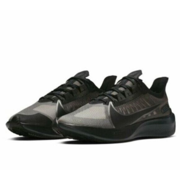 Nike Zoom Gravity Men's Running Sneakers - Picture 2 of 7